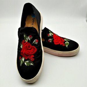 Dirty Laundry Embroidered Slip-on Sneaker/Flat 7.5